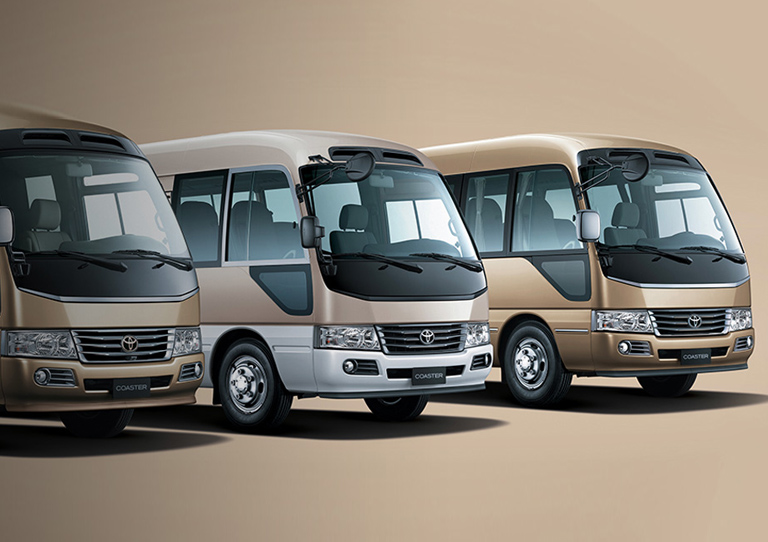 豪华丰田考斯特